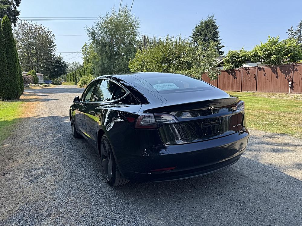 tesla model 3 2018 5YJ3E1EBXJF070817 image tesla model 3 2018 5YJ3E1EBXJF070817 image